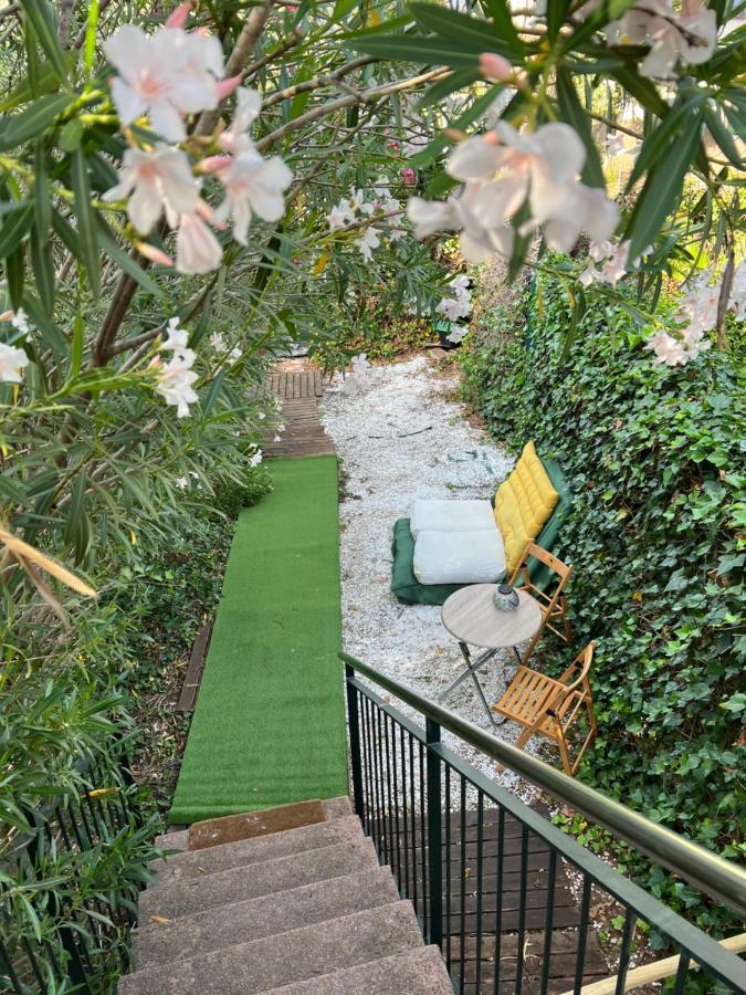 Apartamento Abierto Con Patio Matadepera Bagian luar foto