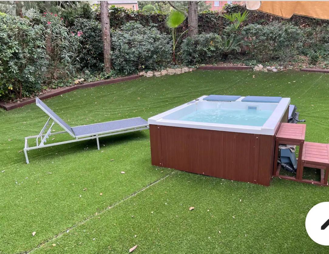 Apartamento Abierto Con Patio Matadepera Bagian luar foto