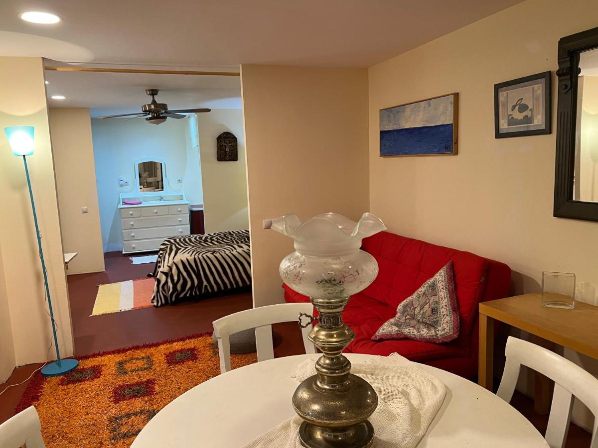 Apartamento Abierto Con Patio Matadepera Bagian luar foto