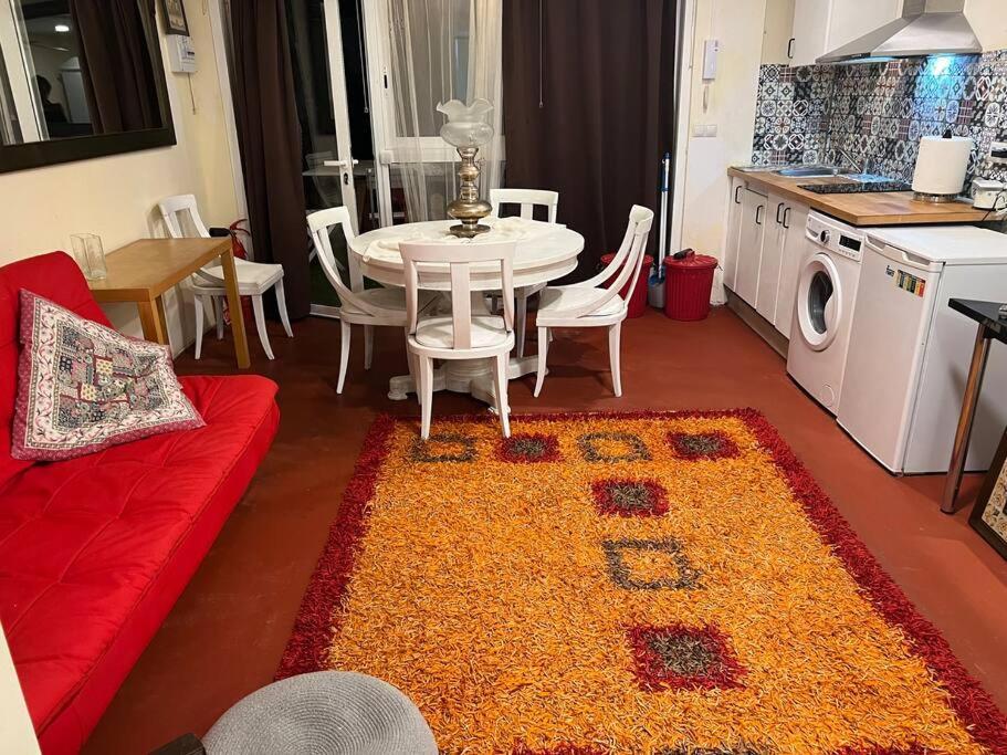Apartamento Abierto Con Patio Matadepera Bagian luar foto